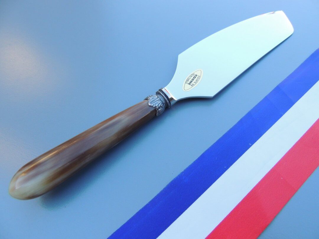 Bistrot Corne, Effet Corne - Pelle à tarte