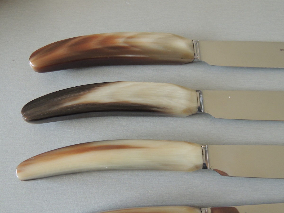 12 couteaux de table inox - Vaisselle