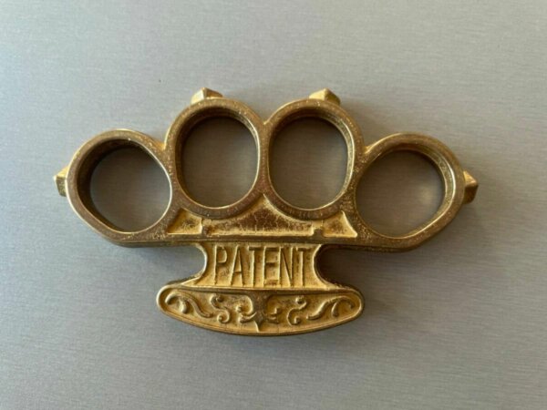 Poing américain Boxer à pointes – Image 2